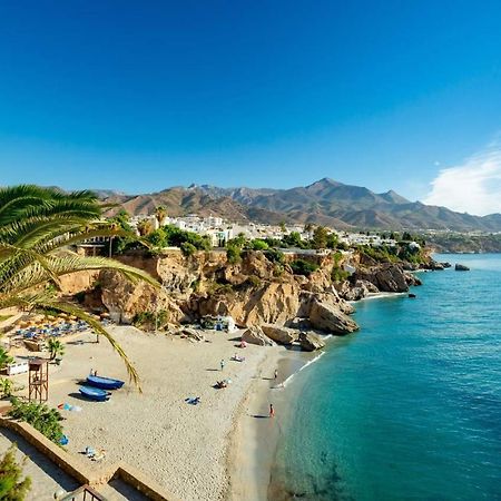 Bonito Piso A 300M De La Playa Nerja Appartement Buitenkant foto
